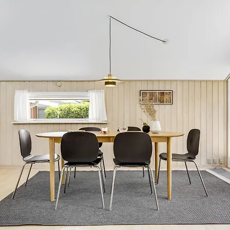 펜션 Three-bedroom In *